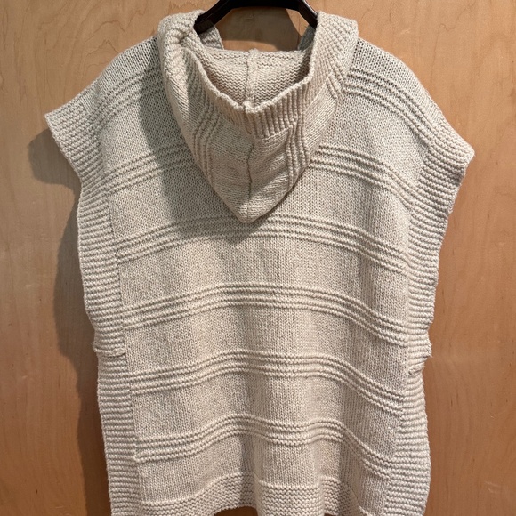 Isabel Marant Etoile "Flora" knit sweater. - Picture 2 of 10